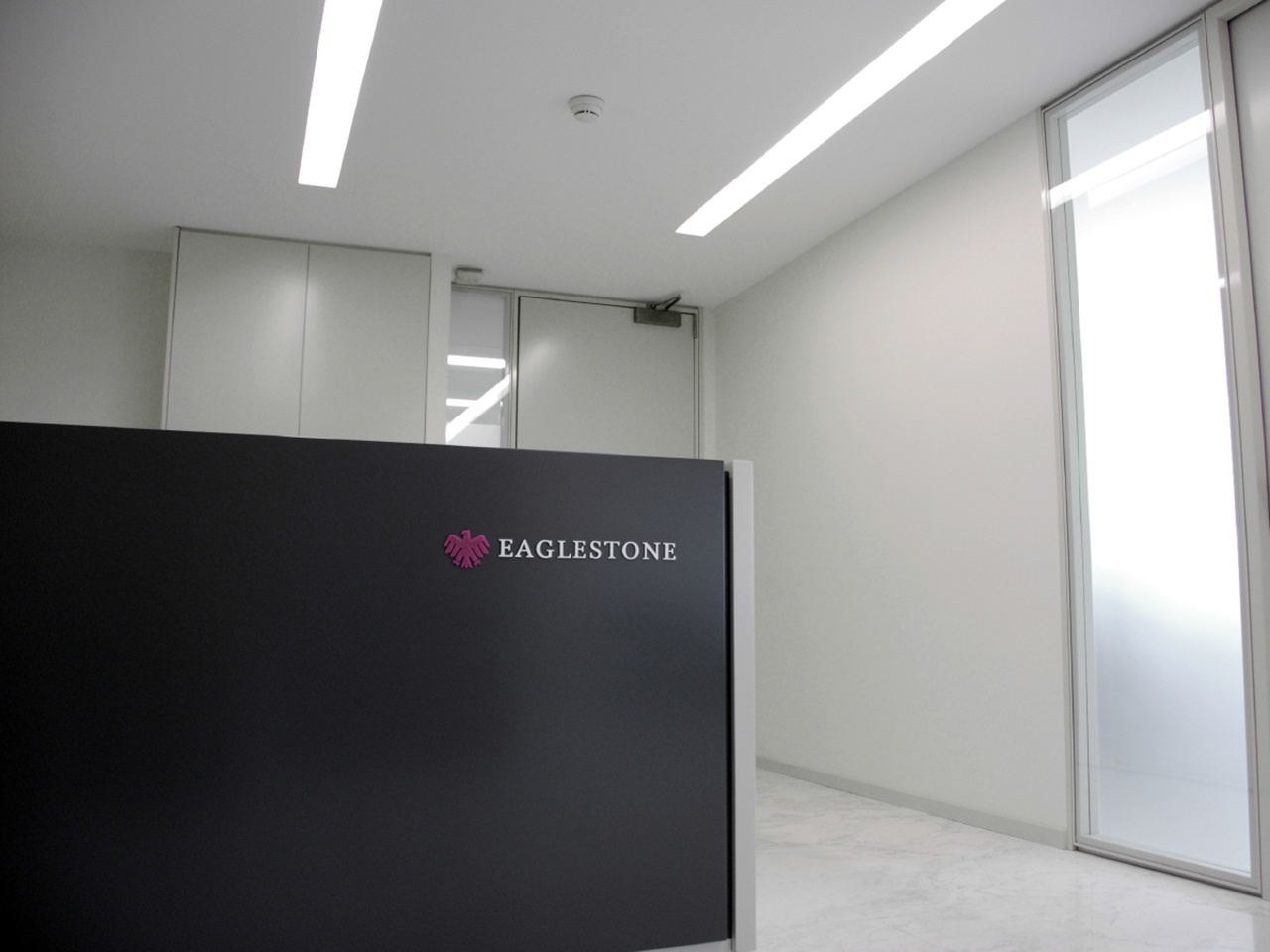 金融公司logo設計